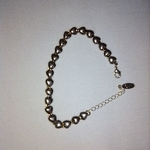 Pulsera de corazones